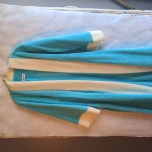 Like new woman's bathrobe